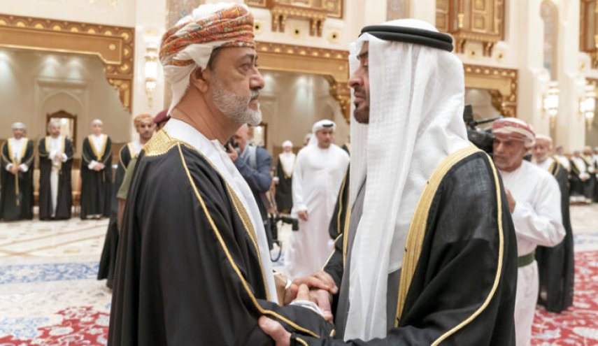 الإمارات وعٌمان.. التقارب الاقتصادي لا يلغي الصراعات الممتدة