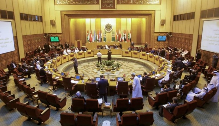 ابن سلمان يعتذر عن عدم حضور القمة العربية بالجزائر

