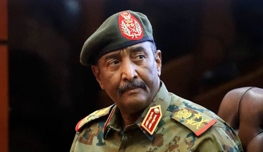 عام على انقلاب عسكر السودان...  تخبّط وفشل وبحث عن مخرج آمن