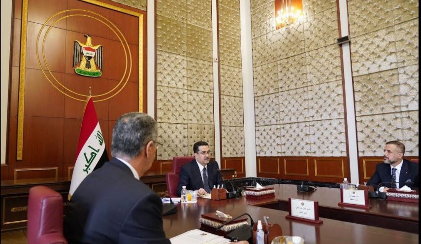 السوداني مغردا: تسلمنا مهام رئاسة مجلس الوزراء والقيادة العامة للقوات المسلحة 