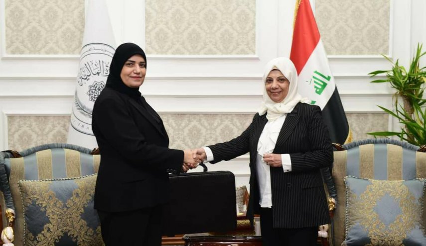 طيف سامـي تتسلم مهام عملها وزيرة للمالية العراقية