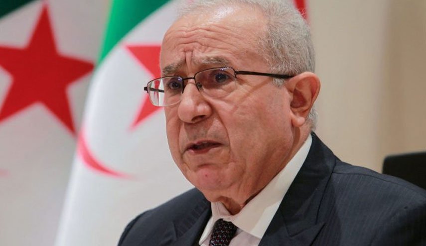 وزير الخارجية الجزائري: تفادينا الخلافات ولا قلق بشأن تغيب قادة عرب عن القمة