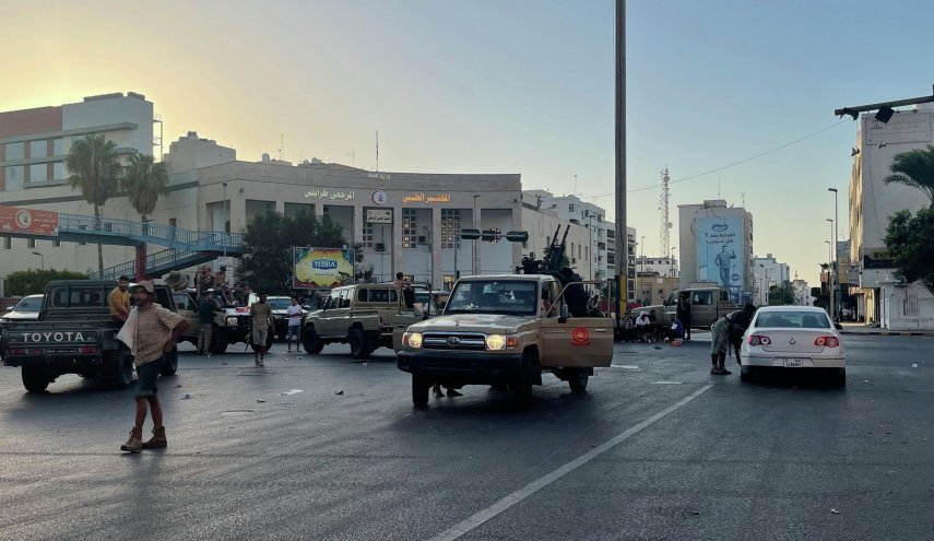 مبعوث ماكرون إلى ليبيا يدعو إلى إجراء الانتخابات
