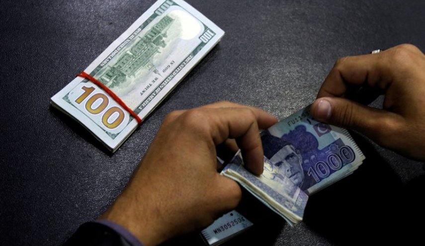باكستان تنتظر من روسيا ’الضوء الأخضر’ لاتفاق مقايضة العملات