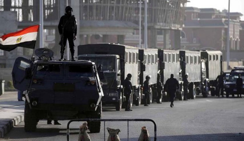انتشار أمني واسع في'مصر' تحسبا لتظاهرات محتملة