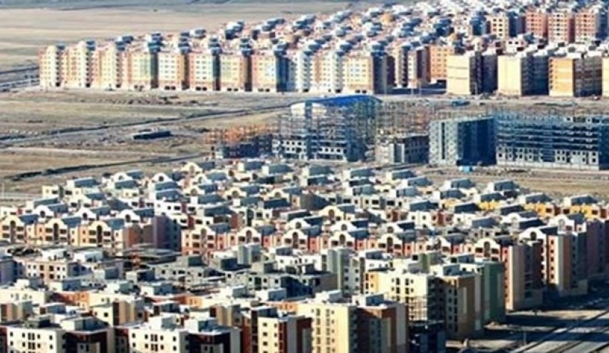 لرفاه حال المواطن.. ايران تبدأ بناء 2000 وحدة سكنية للعمال