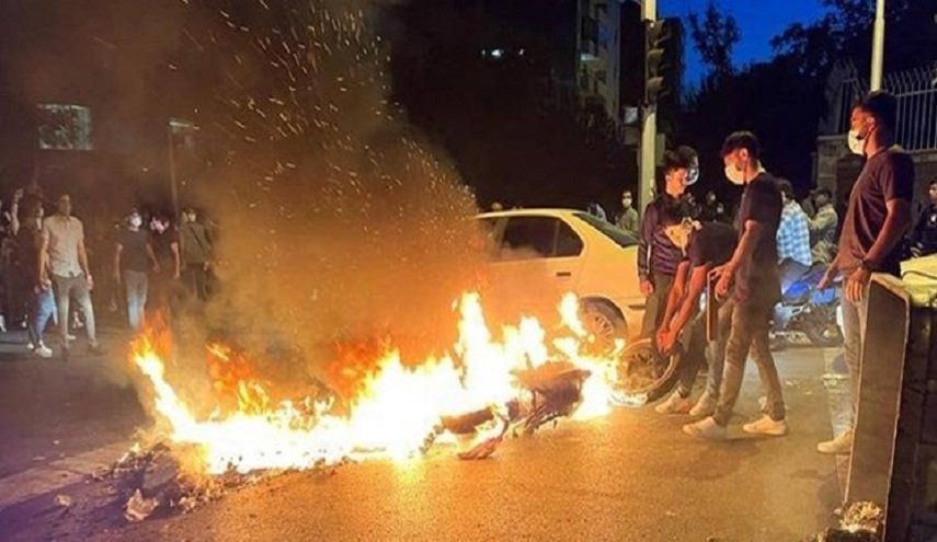 كشف هوية منفذ الهجوم على شهداء الأمن في مشهد المقدسة