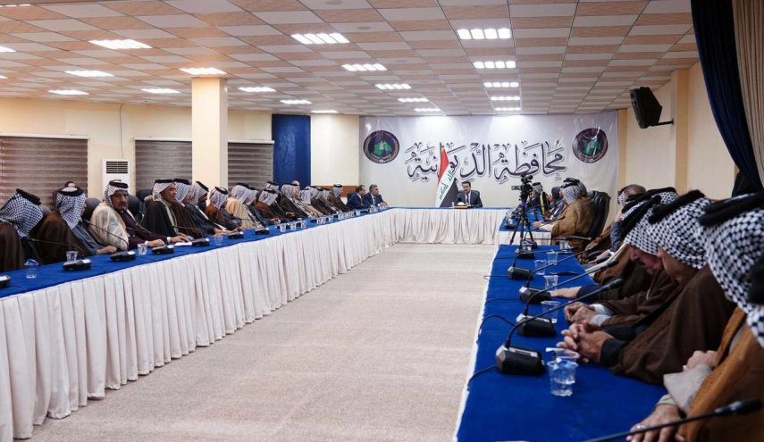 السوداني يلتقي جمعا من شيوخ العشائر والوجهاء بمحافظة الديوانية