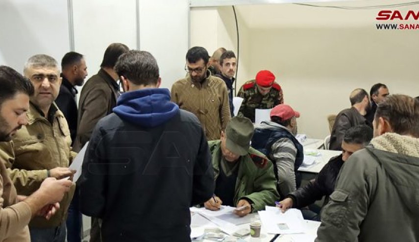 تسوية أوضاع أكثر من ألف مطلوب في حمص السورية