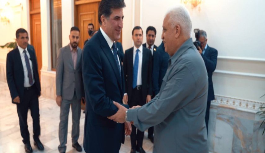 الفياض يلتقي بارزاني ويؤكدان ضرورة حل القضايا العالقة بين بغداد واربيل