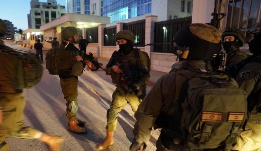 قوات الاحتلال تشن حملة اعتقالات في الضفة و القدس المحتلة