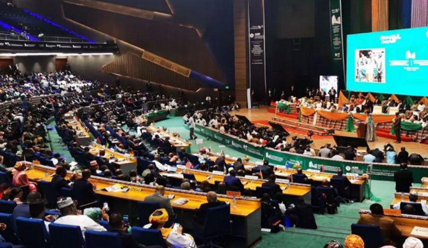 افتتاح أعمال قمة الاتحاد الإفريقي الاستثنائية تحت شعار 'التنوع الاقتصادي في القارة'