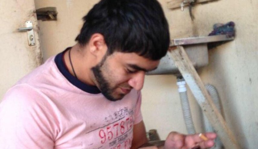 البحرين.. والدة المعتقل قيس عباس تطالب بإنقاذ ابنها