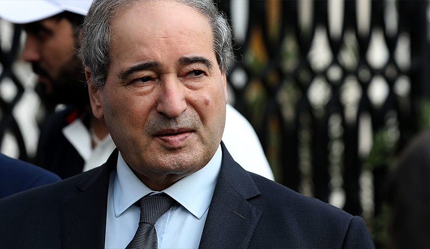 المقداد يلتقي رئيس المجلس الوطني الفلسطيني روحي فتوح