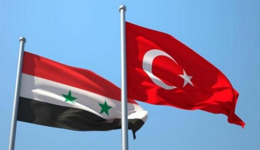 أنقرة تكشف عن محادثات مع دمشق حول اللاجئين