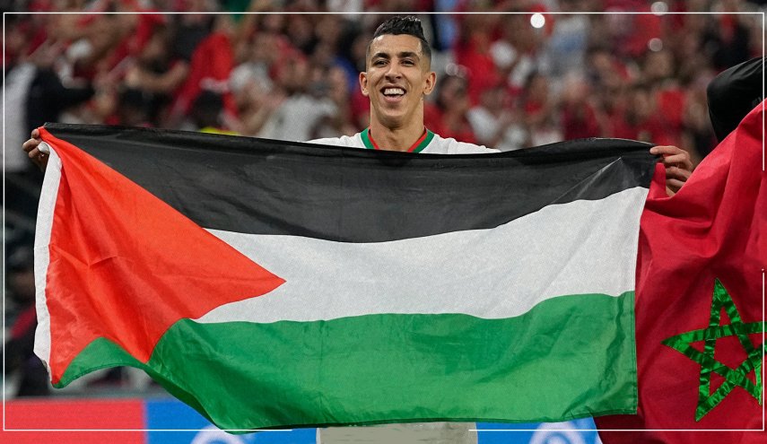 'أُسود الأطلس' تعانقوا مع 'أُسود العرين'..هي رسالة للعرب وهزائمهم في الحرب والسلام