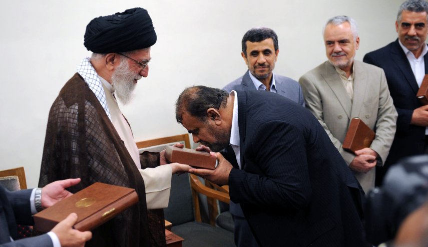 پیام تسلیت رهبر معظم انقلاب اسلامی در پی درگذشت آقای رستم قاسمی
