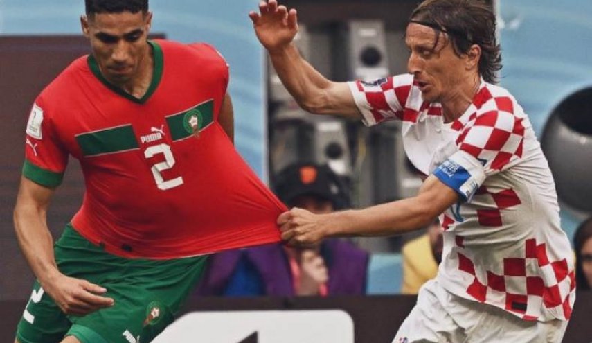 حكم عربي يدير لقاء المغرب وكرواتيا في المونديال