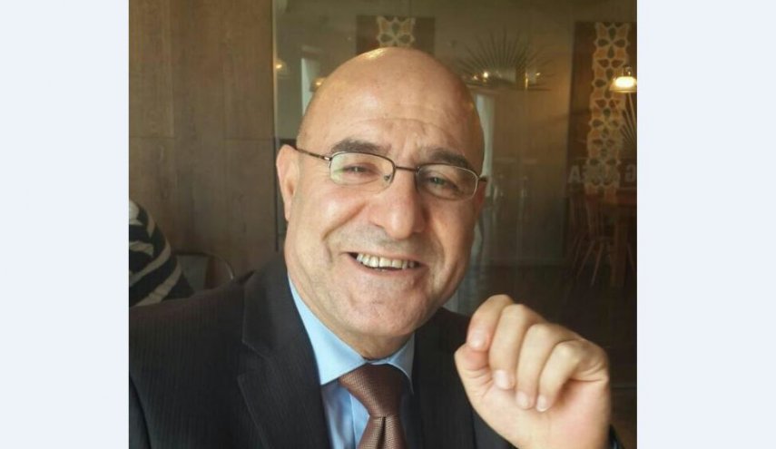 إعلامي لبناني يسخر من جهود السعودية في نشر اللغة العربية