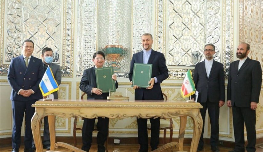 وزيرا خارجية ايران ونيكاراغوا يوقعان برنامجا للتعاون الشامل