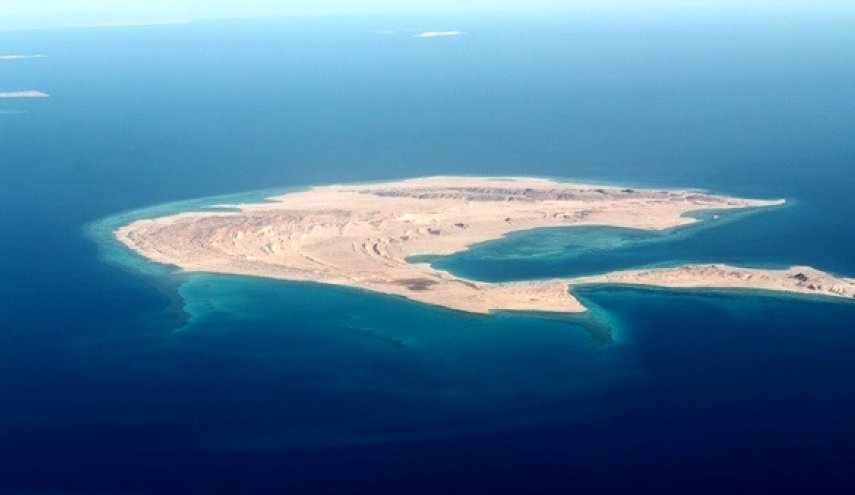 مصر تعطل تنفيذ اتفاق نقل تيران وصنافير للسعودية.. ما السبب؟