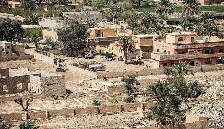  مقتل 10 عمال بإعتداء إرهابي استهدف حافلات تقل عاملين في دير الزور