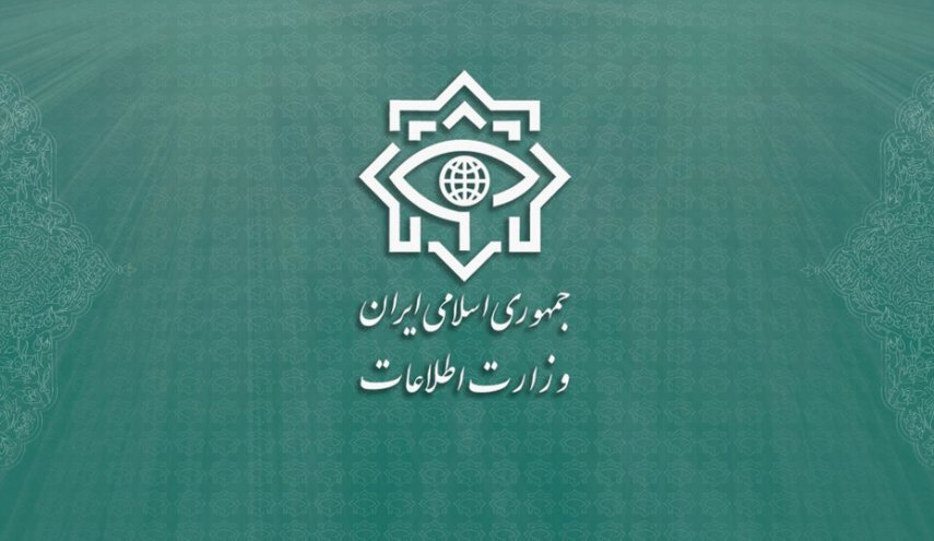 الأمن الايراني يلقي القبض على العناصر الرئيسية بشبكة تمويل زمرة المنافقين الإرهابية