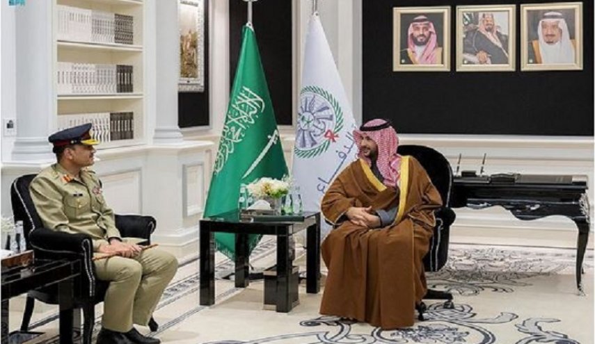 السعودية وباكستان تبحثان التعاون العسكري والدفاعي