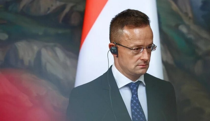 هنغاريا: إعلان روسيا هدنة عيد الميلاد كان قرارا صحيحا