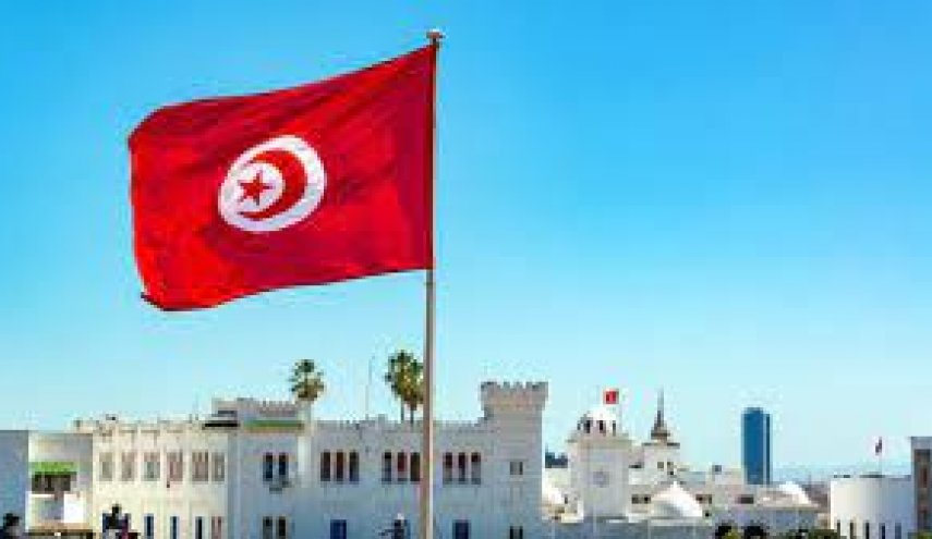 تونس.. نقيب الصحفيين: البلاد تعيش حالة 