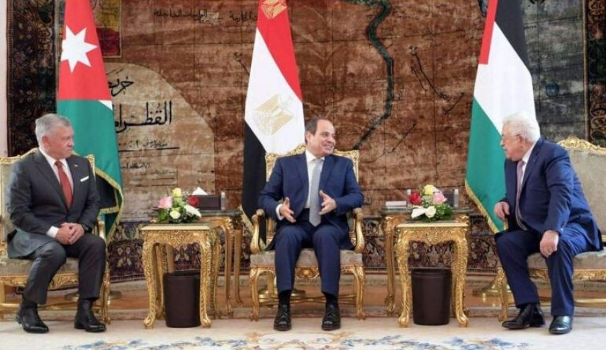 قمة ثلاثية مصرية أردنية فلسطينية في القاهرة