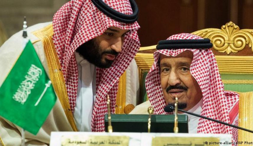 بالصورة.. من يفهم لغة يترجم هذه المادة الى اللغة العربية المفهومة!