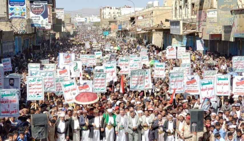 مسيرة حاشدة بصعدة تنديداً بجريمة إحراق القرآن الكريم في السويد