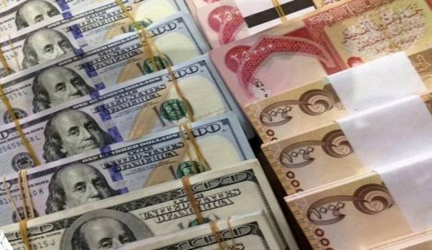 صدها نفر در بغداد به دلیل کاهش ارزش دینار عراق تظاهرات کردند