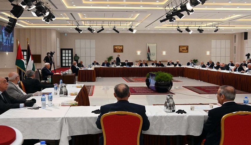 القيادة الفلسطينية تعقد 