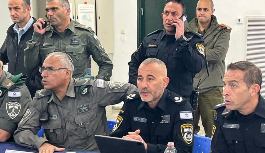 مسؤولون صهاينة يدرسون ترحيل عوائل منفذي عمليات المقاومة