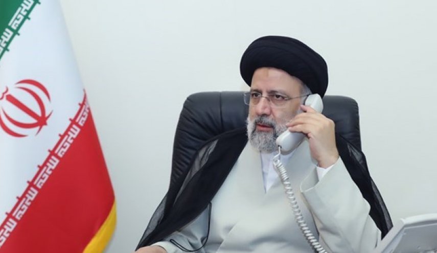 رئيسي يؤكد على البدء باعمار المناطق المتضررة بالزلزال بأسرع وقت ممكن