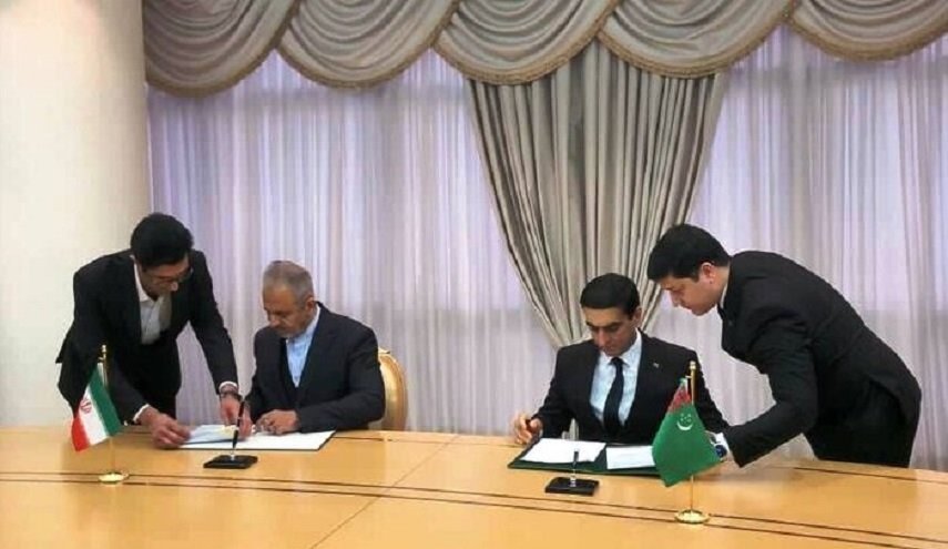 إيران وتركمانستان تتطلعان لتعزيز التعاون القنصلي والترانزيت