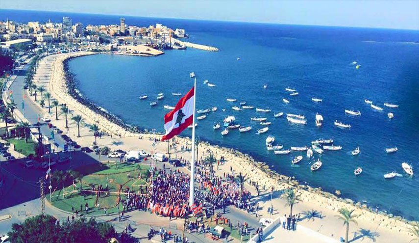 الارتفاع الجنوني لسعر صرف الدولار أدى الى اشتعال الشارع في لبنان