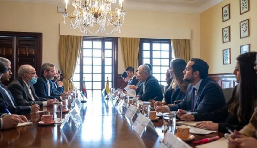 علي باقري يجري مباحثات مع المسؤولين الكولومبيين