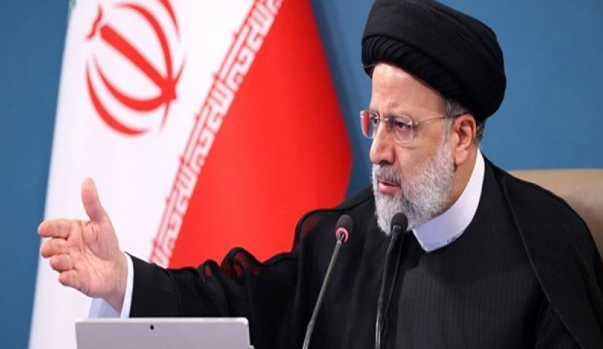 رئيسي: تعزيز القدرة الاقتصادية للبلاد أولوية أولى للسلطة التنفيذية

