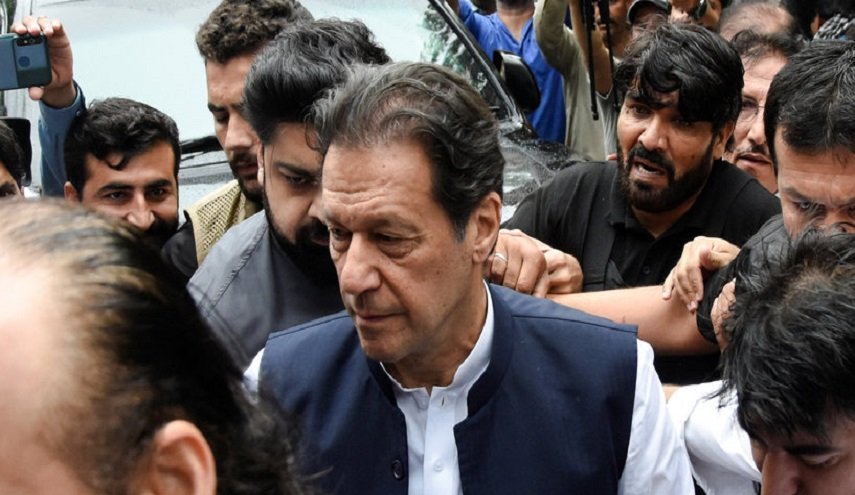 شرطة باكستان بصدد إعتقال 'عمران خان' اليوم وتحذيرات لمن يعرقل الأمر