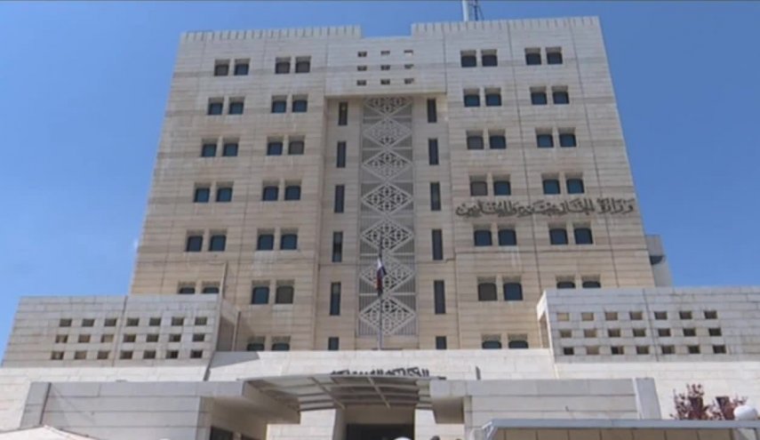 سوريا: بيان بلينكن أقرب إلى الهلوسة واللامسؤولية منه إلى المنطق والموضوعية
