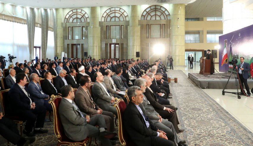 رئيسي يكلف الخارجية باتخاذ ما يلزم لتسهيل التواصل مع المواطنين في الخارج
