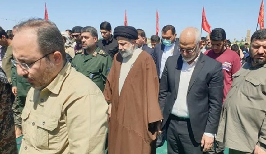 رئيسي: كل ما لدينا هو بفضل الشهداء