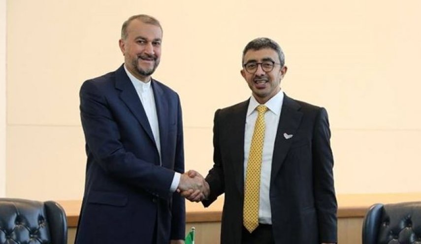 وزير الخارجية الإماراتي يعتبر علاقات إيران والسعودية في صالح المنطقة