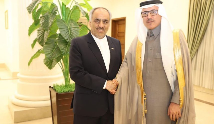 سفير السعودية يحضر احتفالا في السفارة الإيرانية بطاجيكستان لمناسبة عيد النوروز