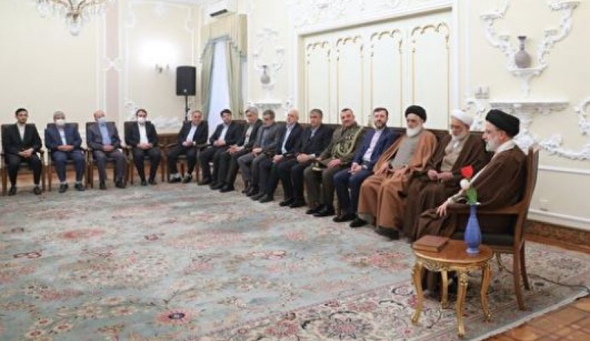 الرئيس رئيسي يؤكد على تحشيد كل الطاقات لتحقيق شعار السنة الايرانية الجديدة