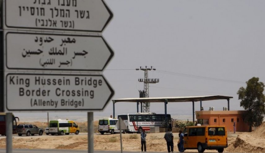 بعد هذه الخطوة.. الاحتلال يشل حركة مسافرين الضفة 
