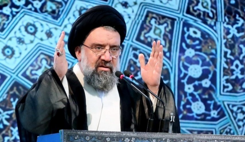 خطيب جمعة طهران: اميركا حاليا أضعف مما كانت في السابق